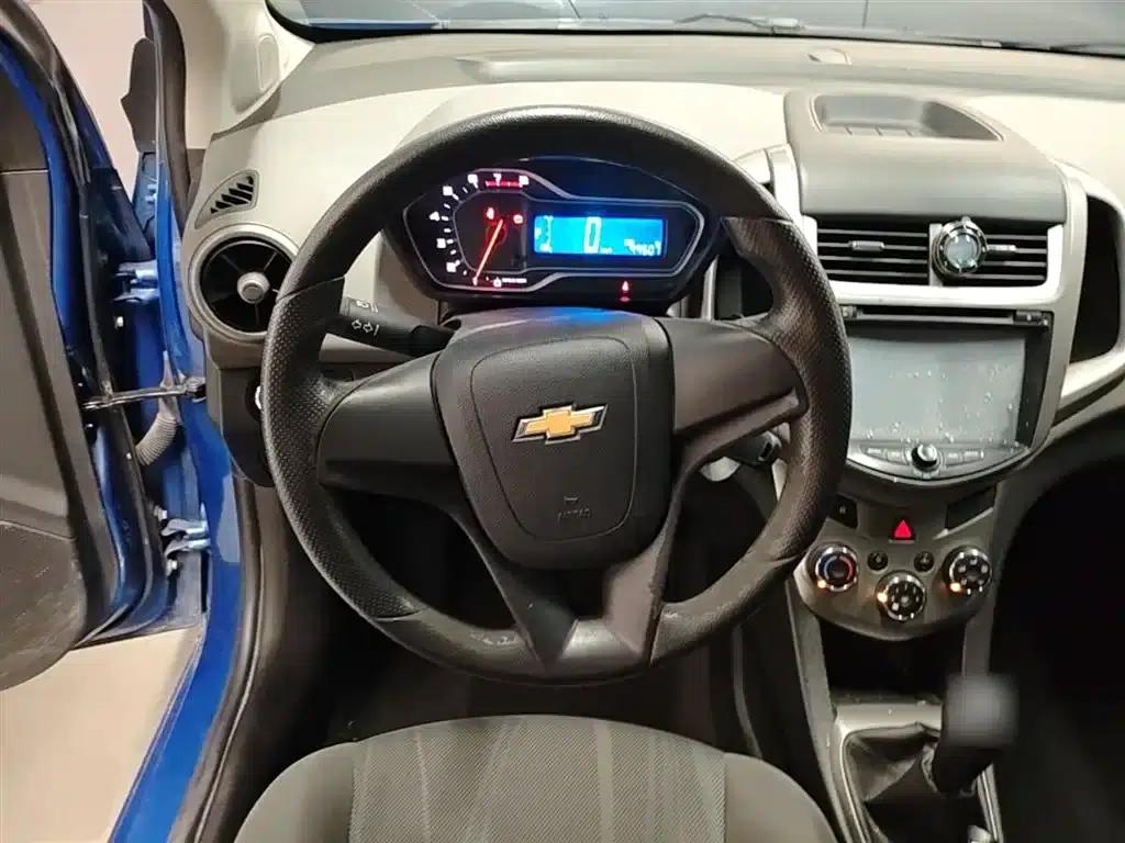 2014 Aveo Sedan 1.4SL MT Comfort Edition — миниатюра 11