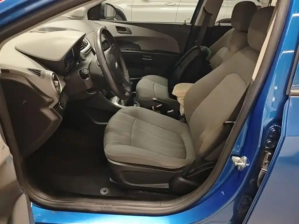 2014 Aveo Sedan 1.4SL MT Comfort Edition — миниатюра 15