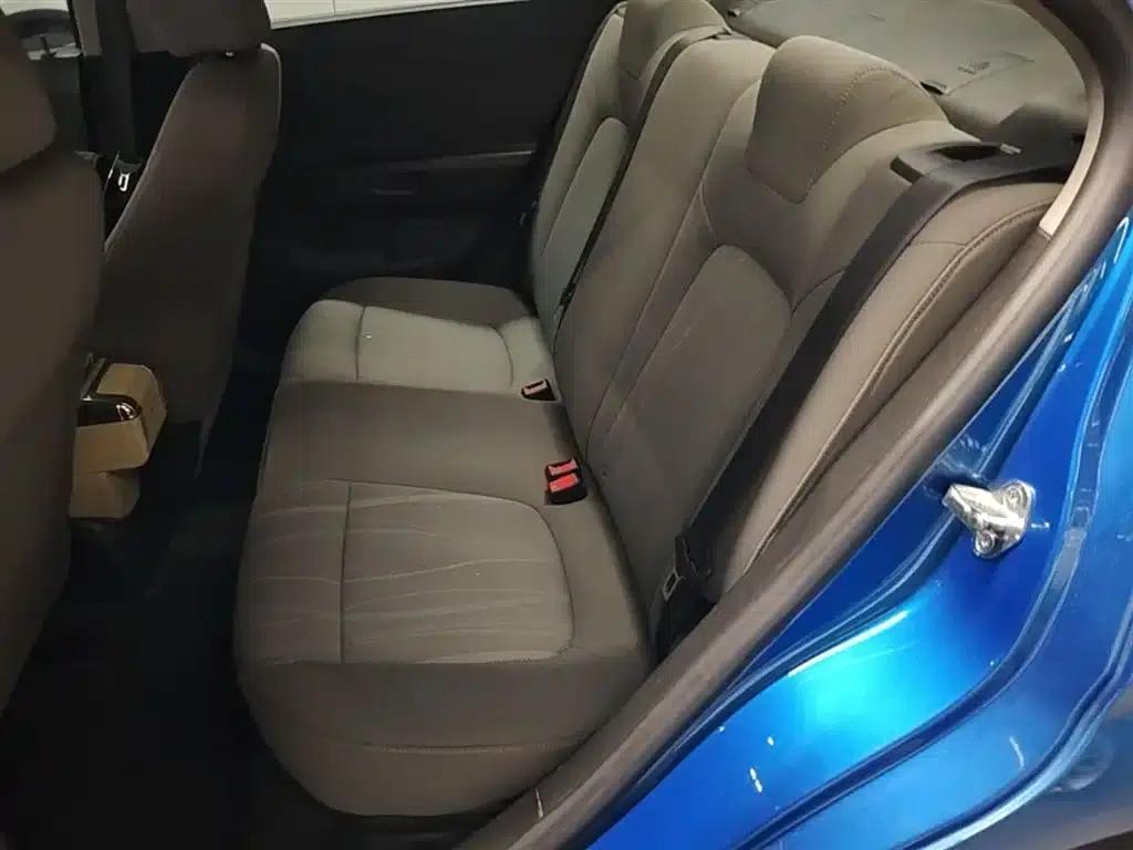 2014 Aveo Sedan 1.4SL MT Comfort Edition — миниатюра 17