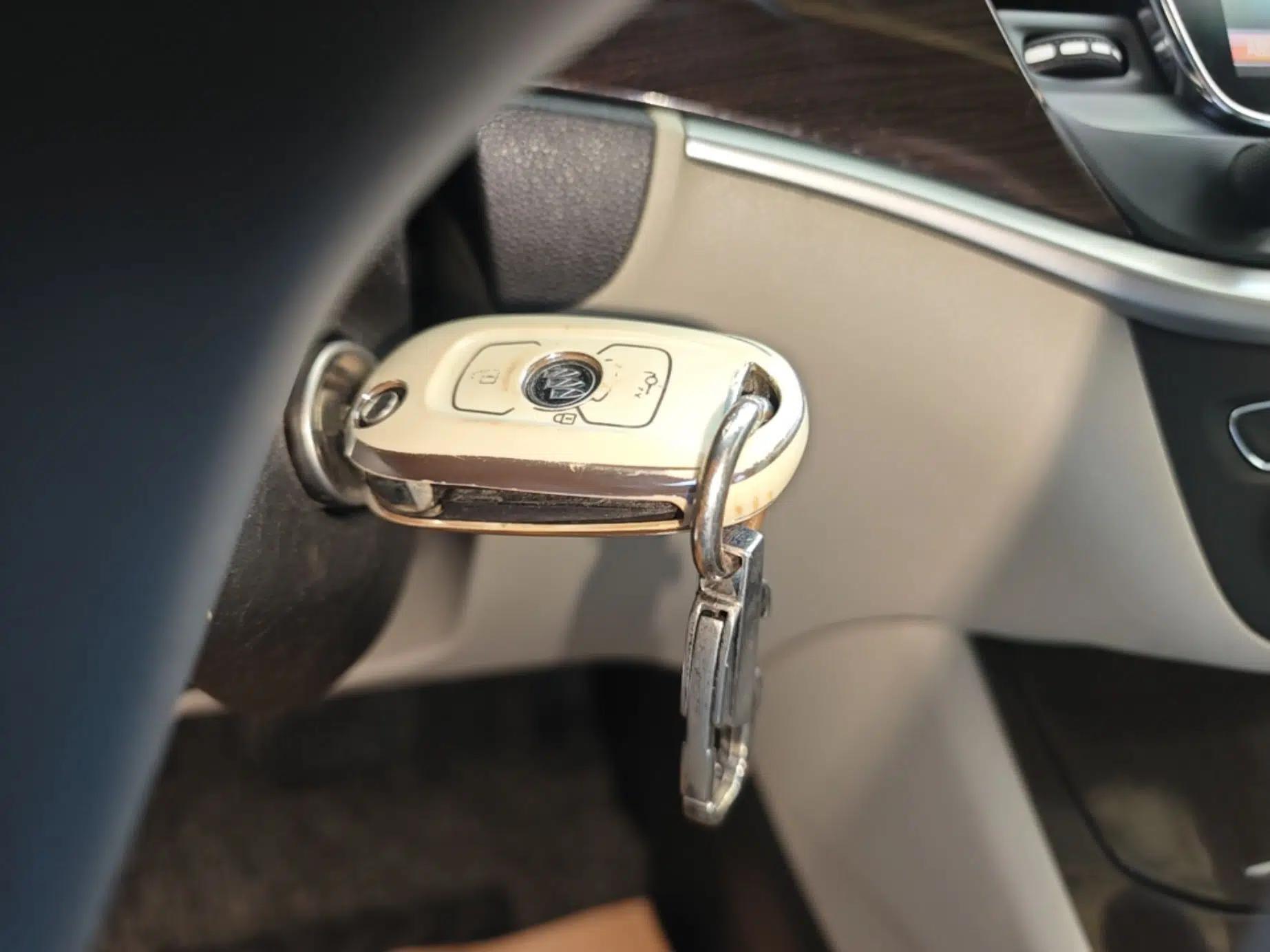 Buick Verano 2018 Sedan 15S Automatic Leading Model — миниатюра 12