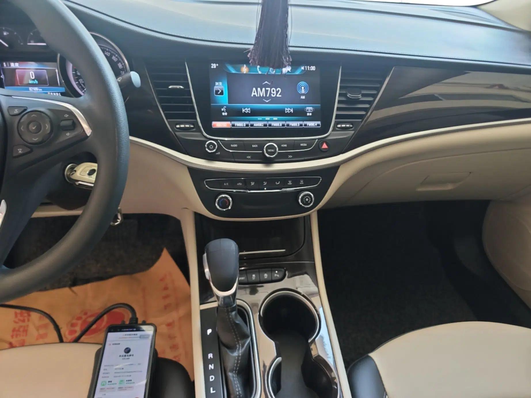 Buick Verano 2018 Sedan 15S Automatic Leading Model — миниатюра 16