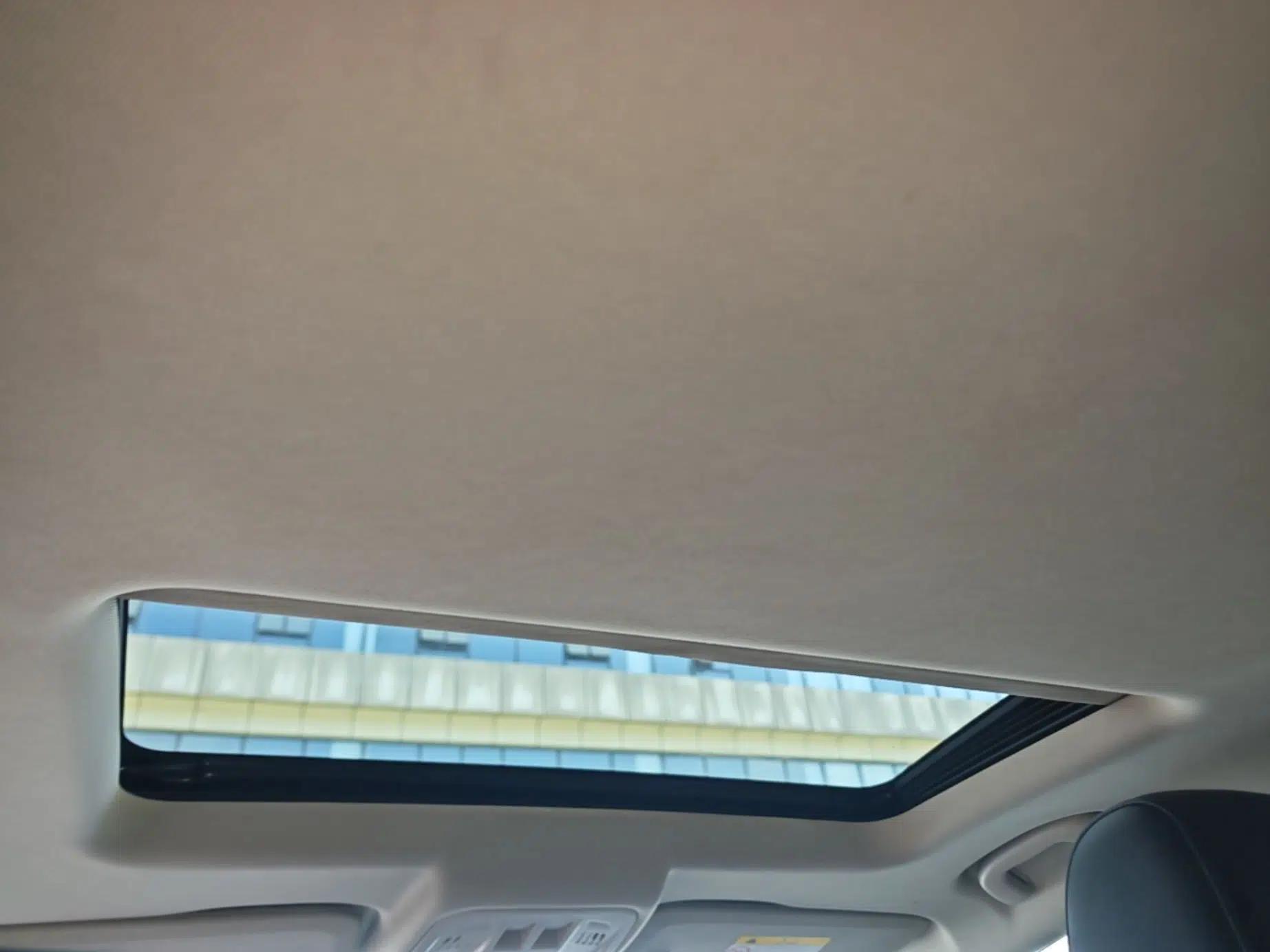 Buick Verano 2018 Sedan 15S Automatic Leading Model — миниатюра 21