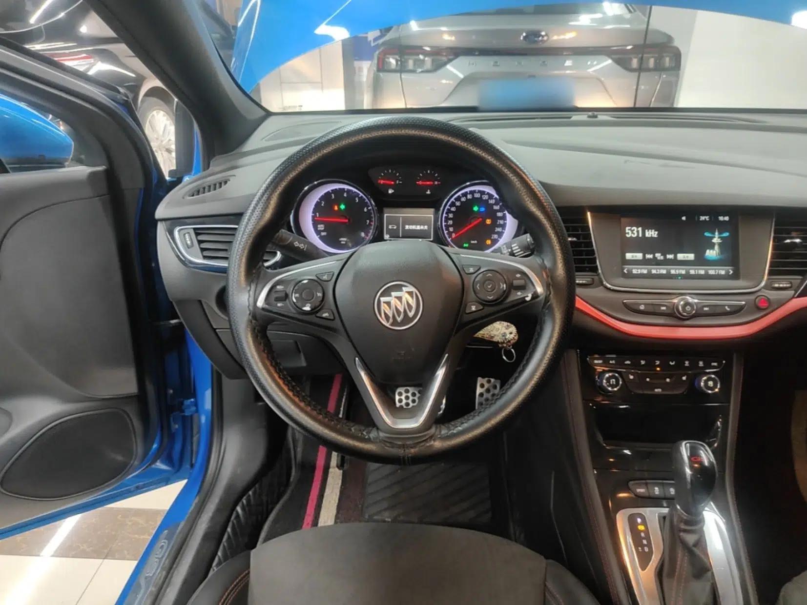 Buick Verano 2016 Hatchback GS 20T Dual-Clutch Passionate Sporty Model — миниатюра 14