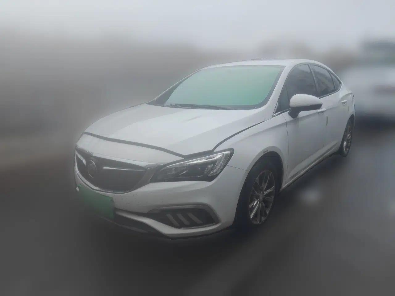 Buick Verano 2019 Sedan 20T Dual-Clutch Leading Model — миниатюра 1