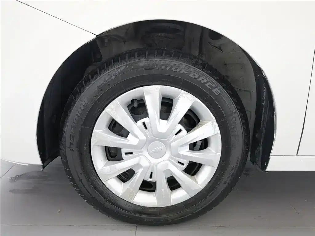 Chevrolet Aveo RV 2018 1.5L Automatic Comfort Edition — миниатюра 17