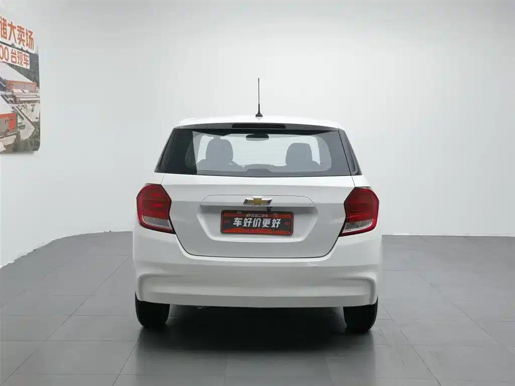 Chevrolet Aveo RV 2018 1.5L Automatic Comfort Edition — миниатюра 4