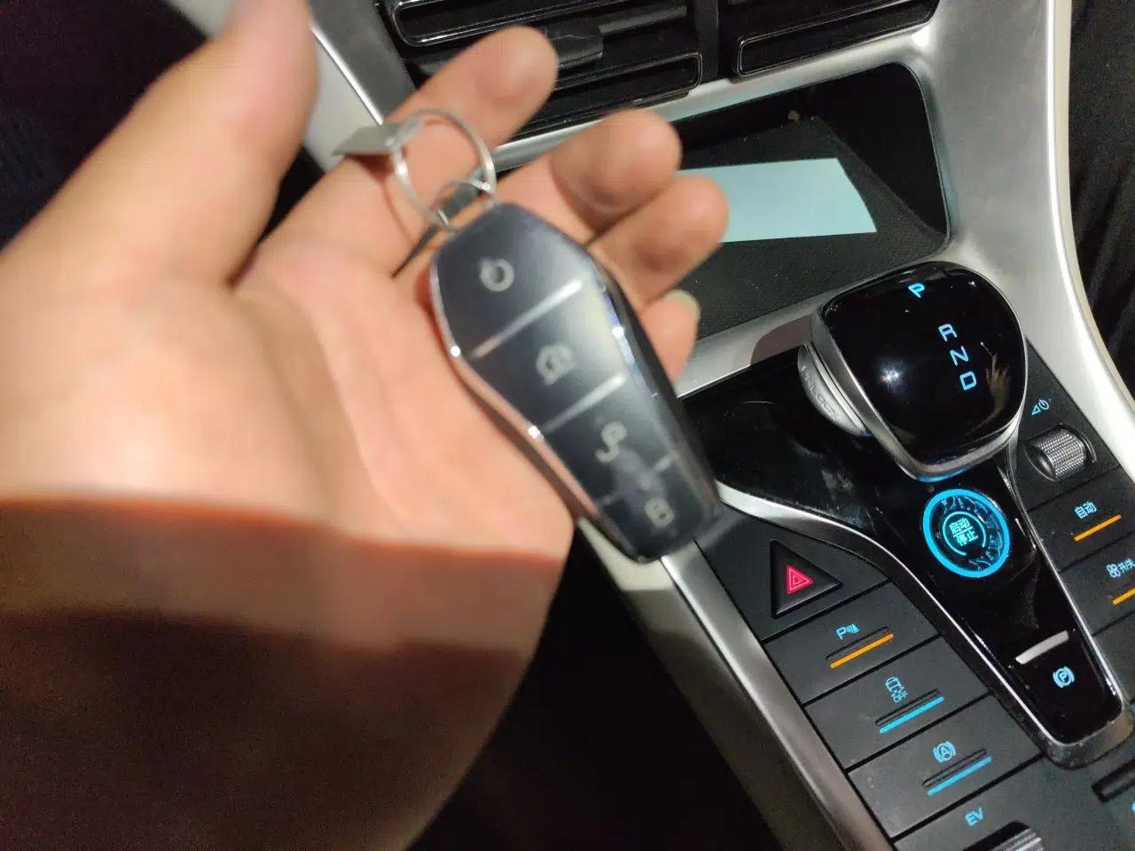 BYD Song Pro New Energy 2024 HONOR Edition DM-i 110KM Beyond Model — миниатюра 9
