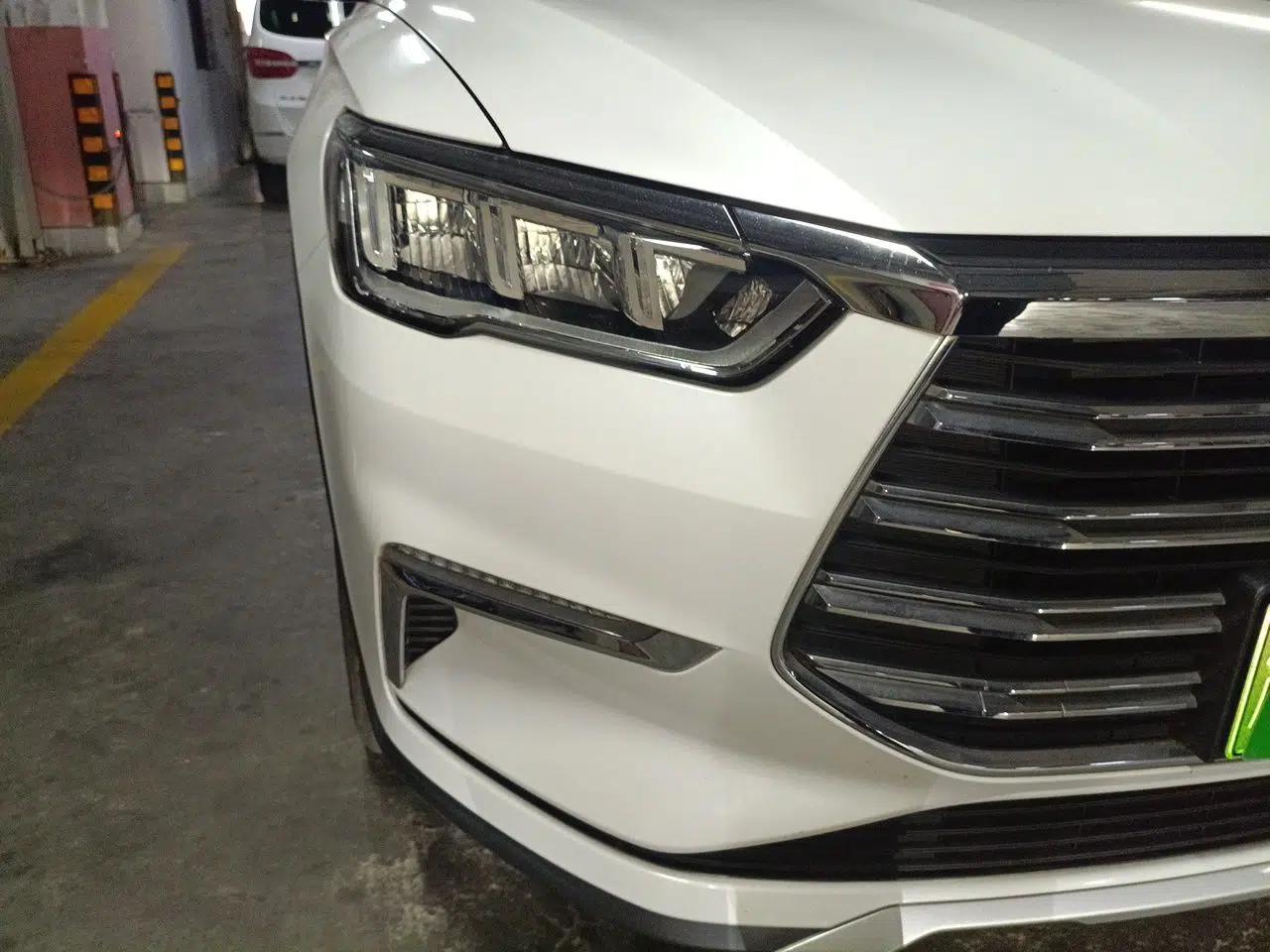 BYD Song Pro New Energy 2019 DM 1.5T Four-Wheel Drive Performance Edition Deluxe Model — миниатюра 7
