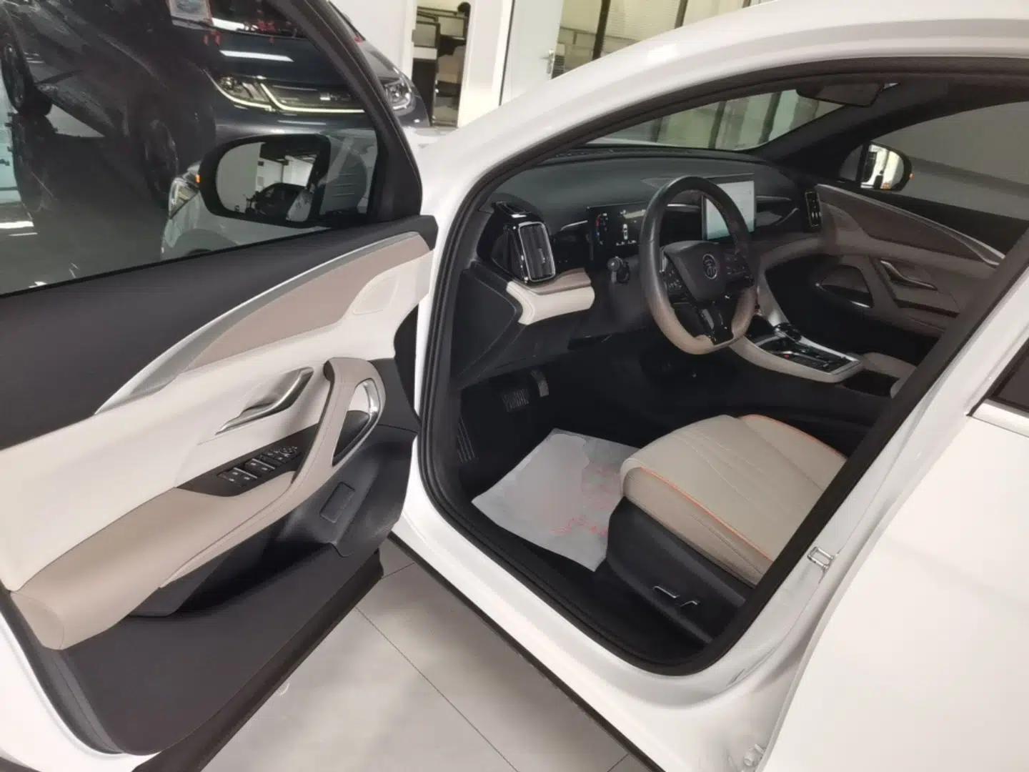 BYD Song Pro New Energy 2023 Champion Edition DM-i 71KM Leading Model — миниатюра 18