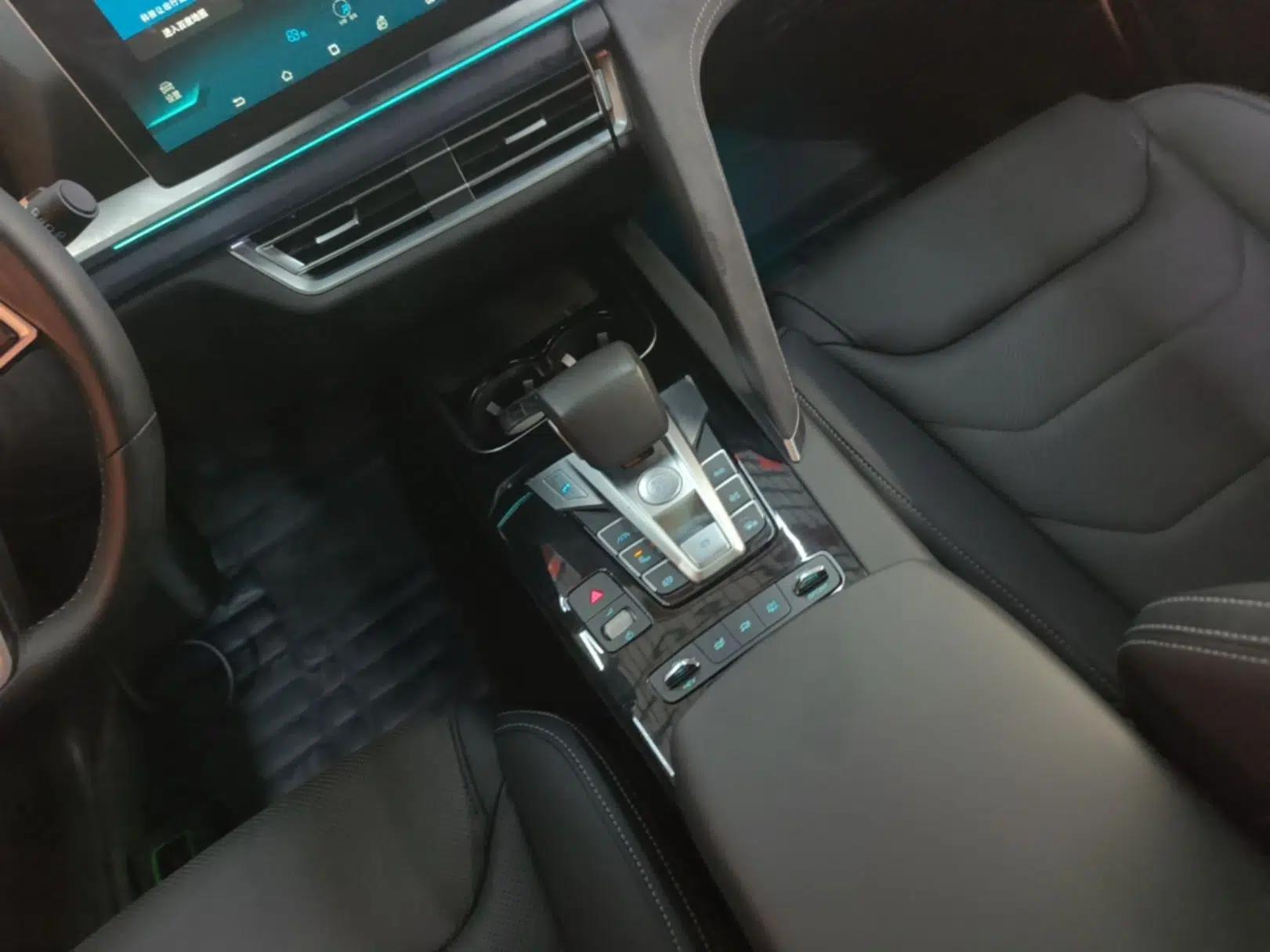 BYD Song Pro New Energy 2019 DM 1.5T Four-Wheel Drive Performance Edition Flagship Model — миниатюра 16