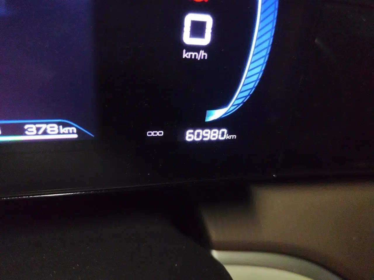 BYD Song Pro New Energy 2022 DM-i 51km Luxury Model — миниатюра 13