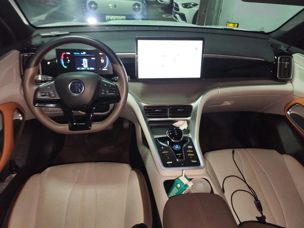 BYD Song Pro New Energy 2022 DM-i 51km Luxury Model — миниатюра 10