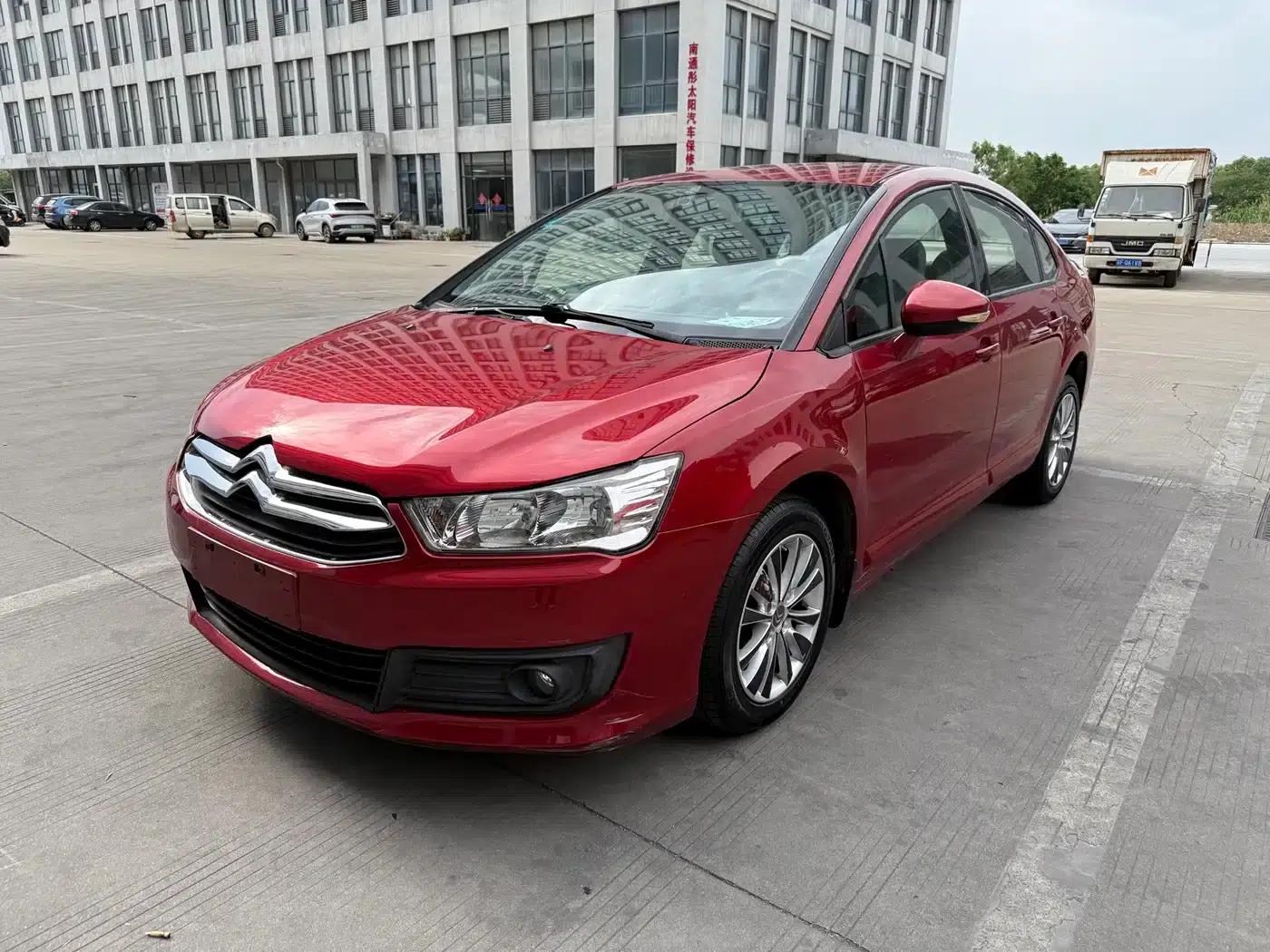 Citroën C4 2014 1.6L Manual In-Car Connectivity Edition — миниатюра 1