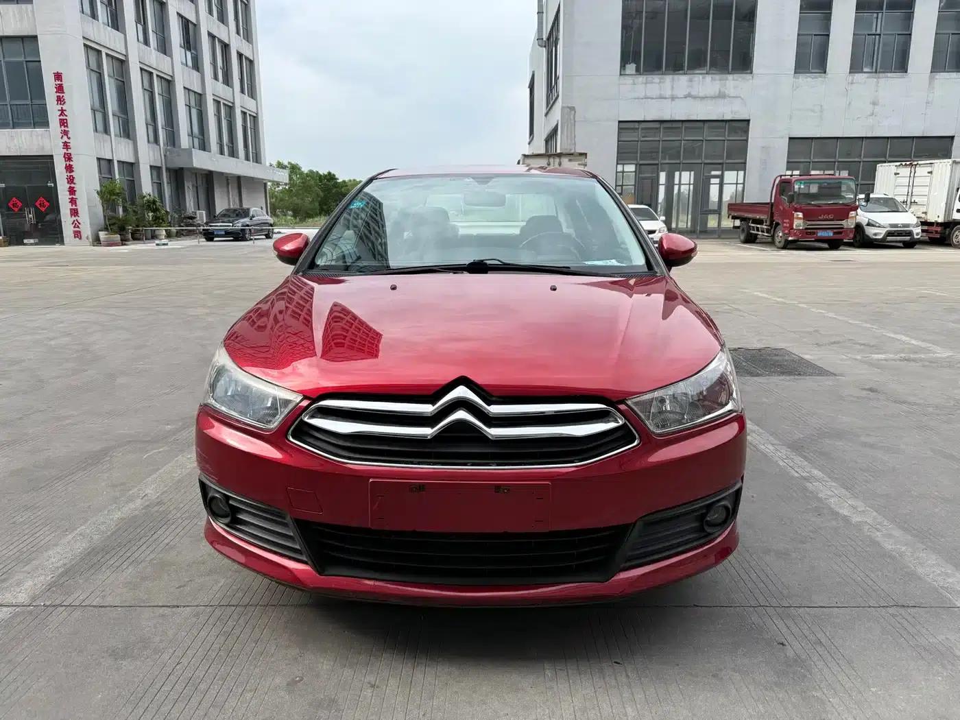 Citroën C4 2014 1.6L Manual In-Car Connectivity Edition — миниатюра 2