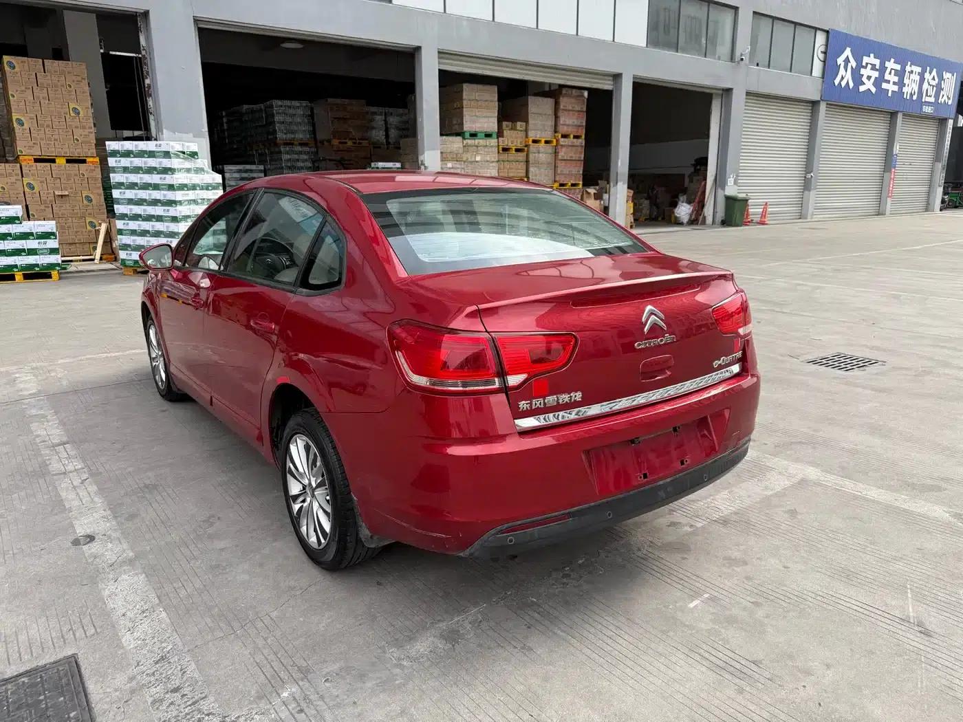 Citroën C4 2014 1.6L Manual In-Car Connectivity Edition — миниатюра 4