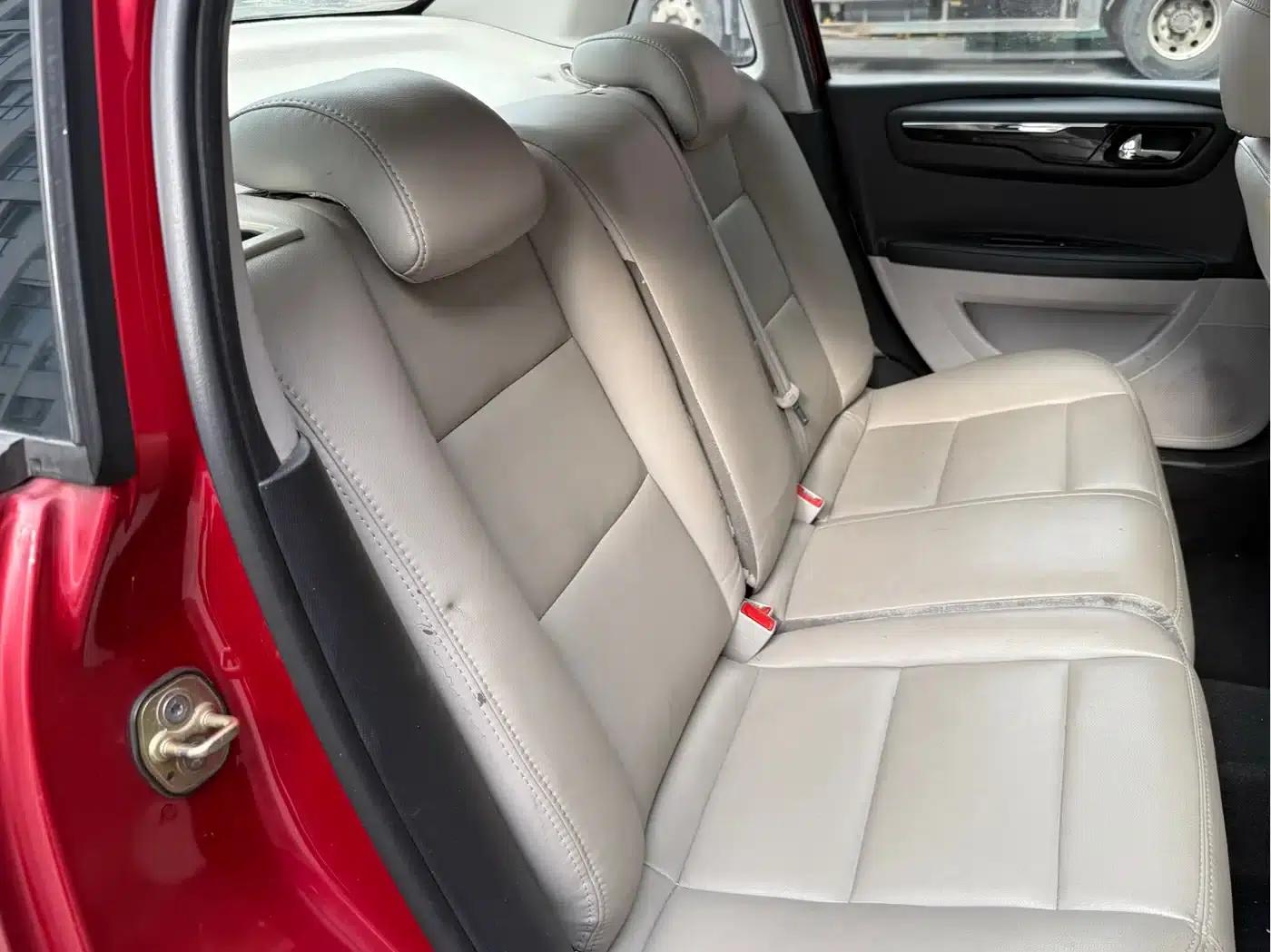 Citroën C4 2014 1.6L Manual In-Car Connectivity Edition — миниатюра 9