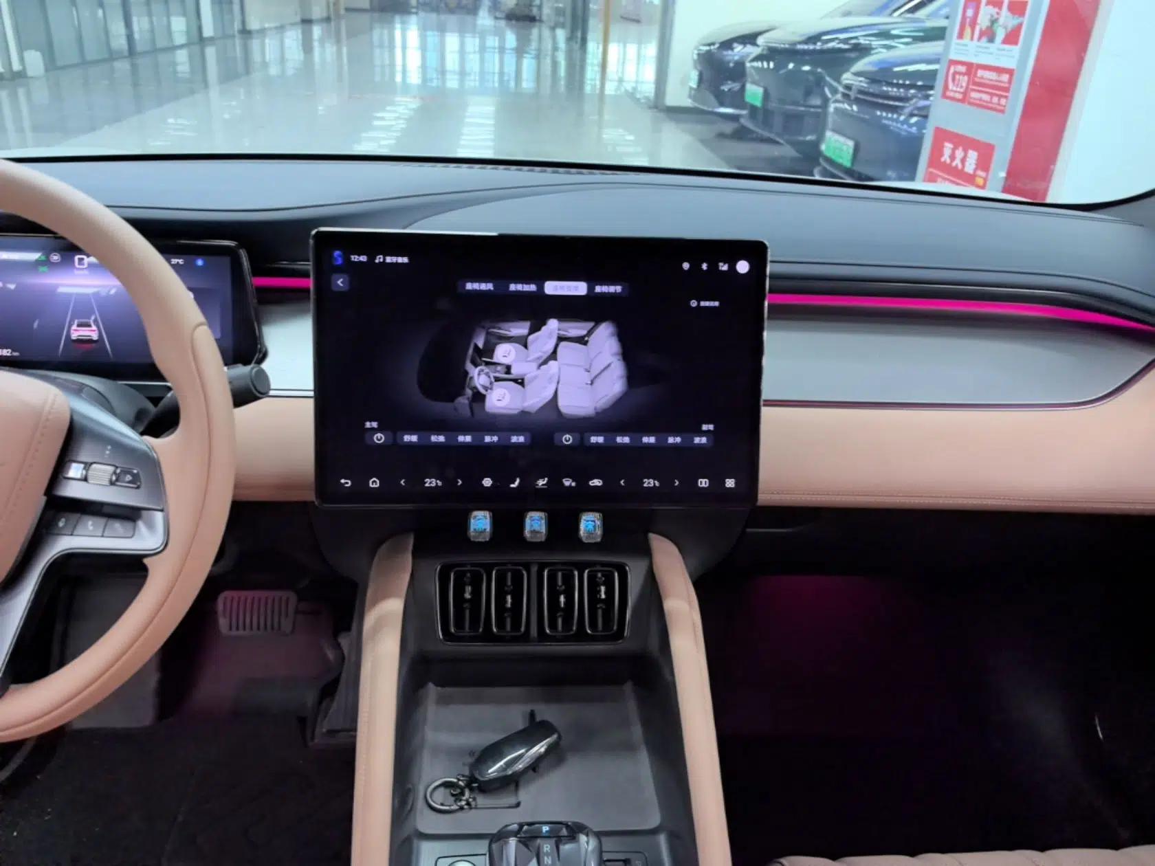BYD Song L EV 2025 550 km Excellence Version — миниатюра 15