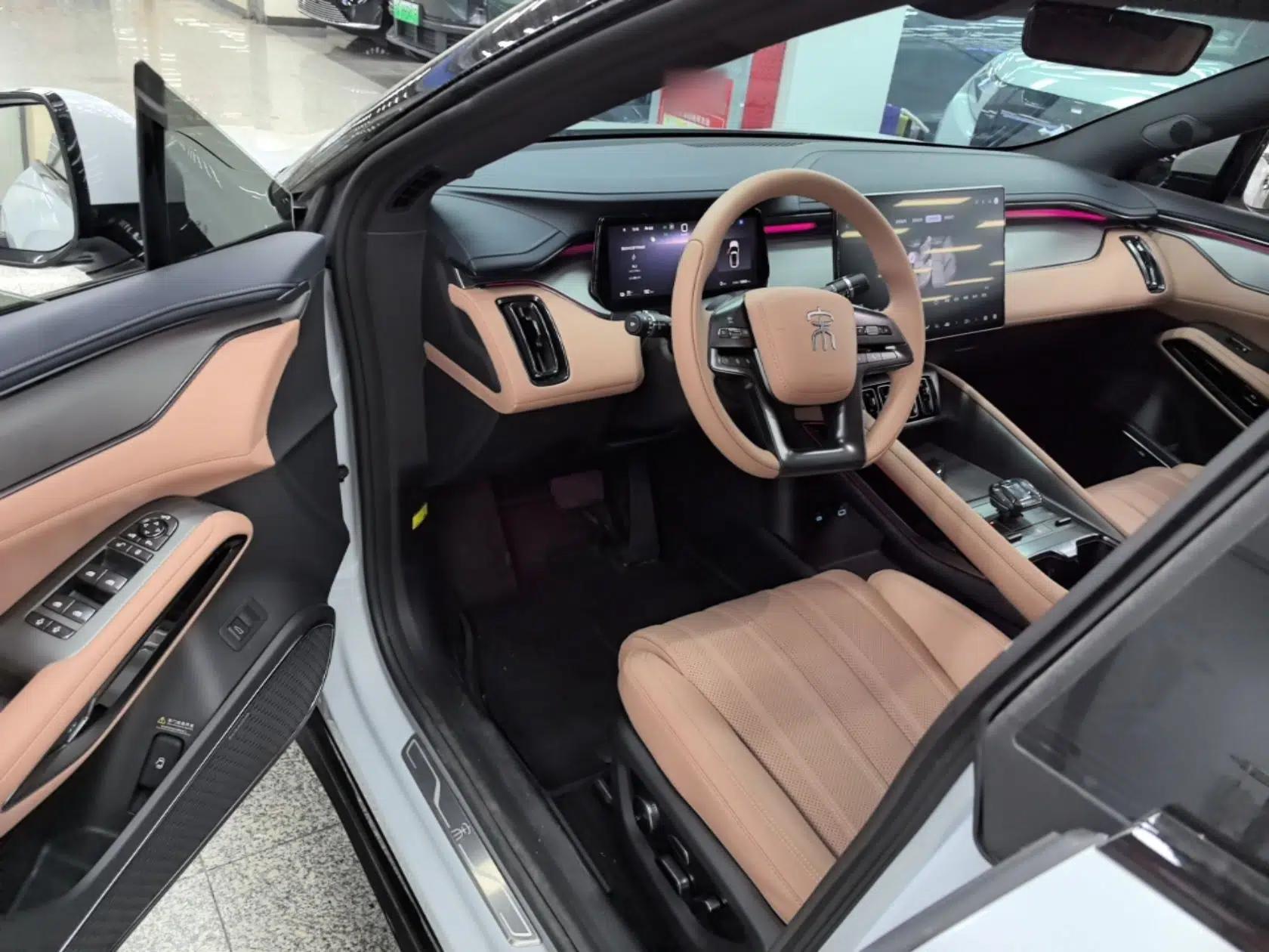 BYD Song L EV 2025 550 km Excellence Version — миниатюра 18