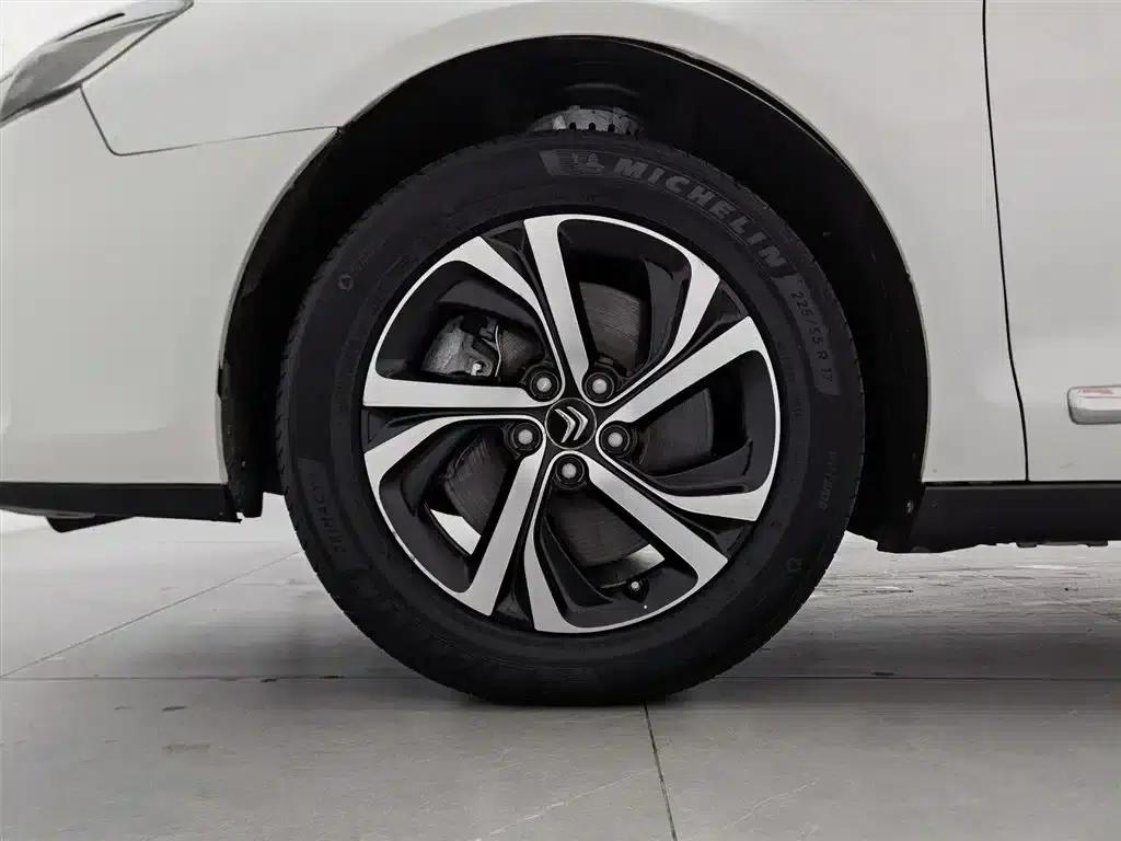 Citroën C5 2017 350THP Automatic Luxury — миниатюра 17