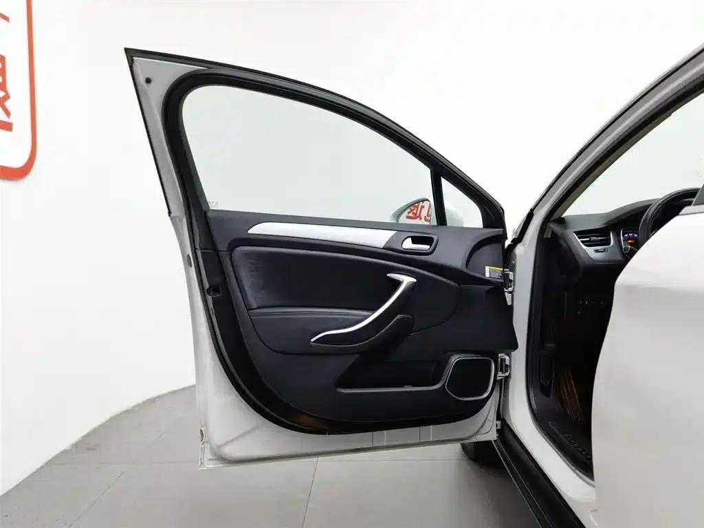 Citroën C5 2017 350THP Automatic Luxury — миниатюра 8