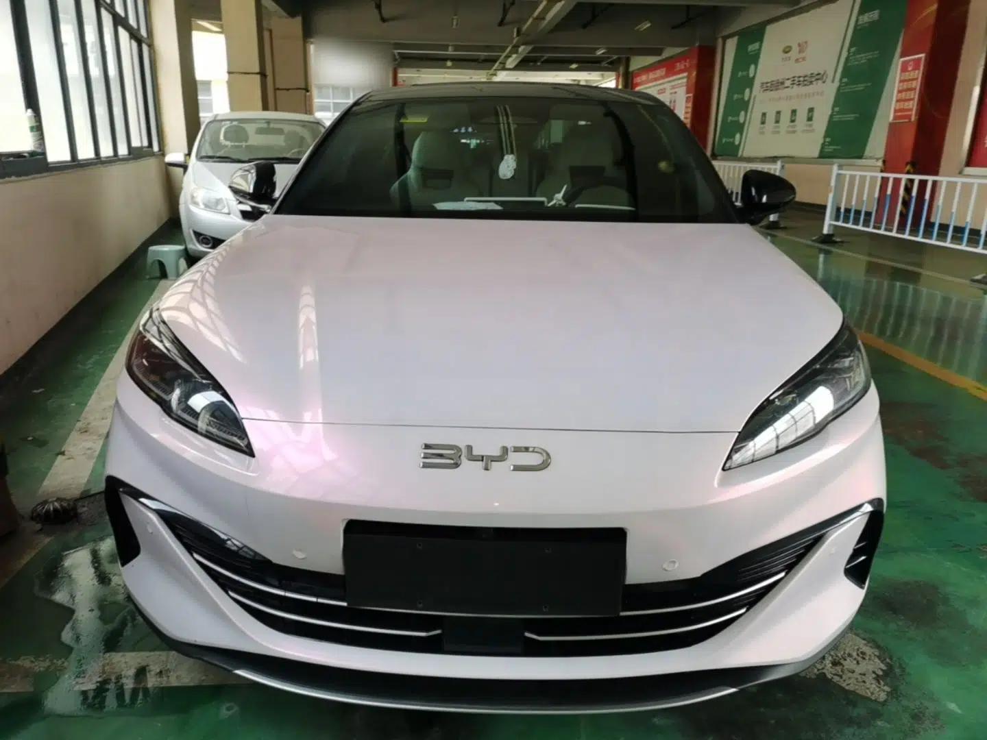 BYD Seal 06 New Energy 2025 DM-i Smart Drive 80KM Prestige Model — миниатюра 2