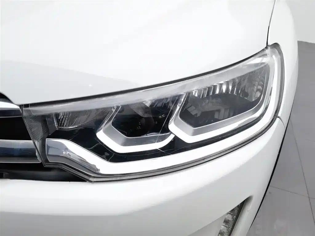 Citroën C3-XR 2015 1.6L Manual Pioneer Edition — миниатюра 7