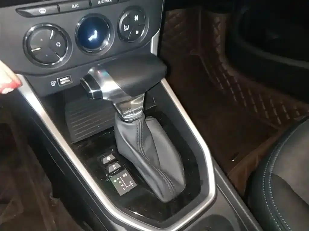 Citroën C3-XR 2021 190THP DCT Premium Edition — миниатюра 14