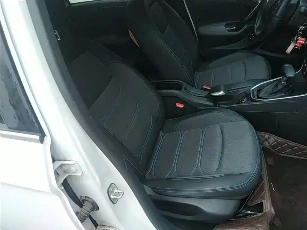 Citroën C3-XR 2021 190THP DCT Premium Edition — миниатюра 25