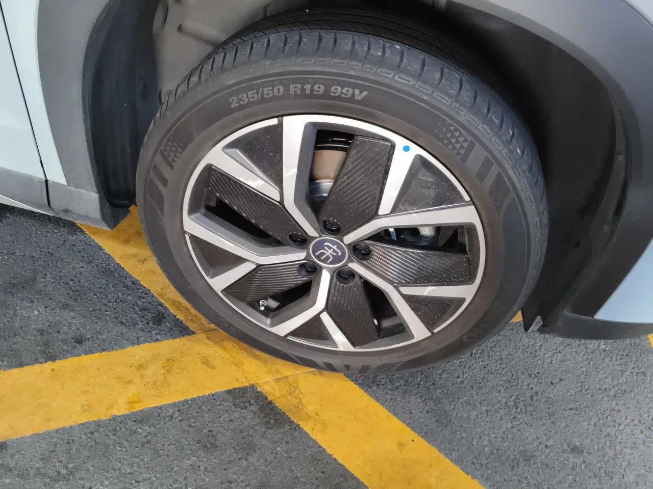 BYD Song L DM-i 2024 160 km Excellence Version — миниатюра 8