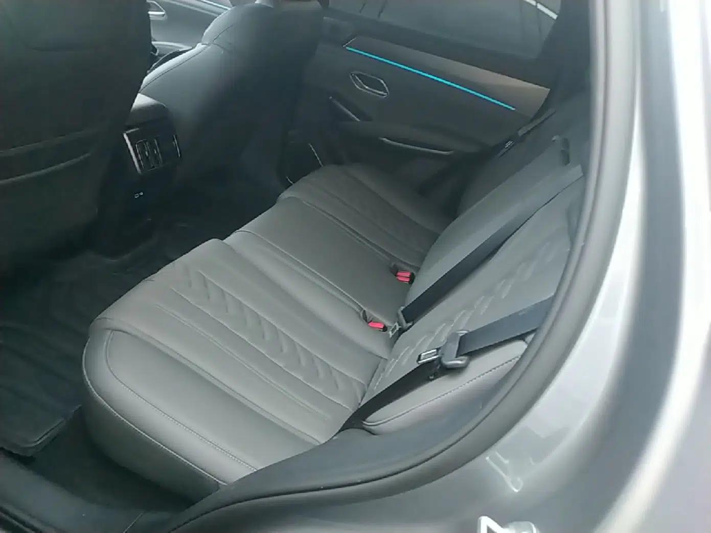 BYD Song L DM-i 2025 Intelligent Driving Version 112 km Beyond-Range Type — миниатюра 20
