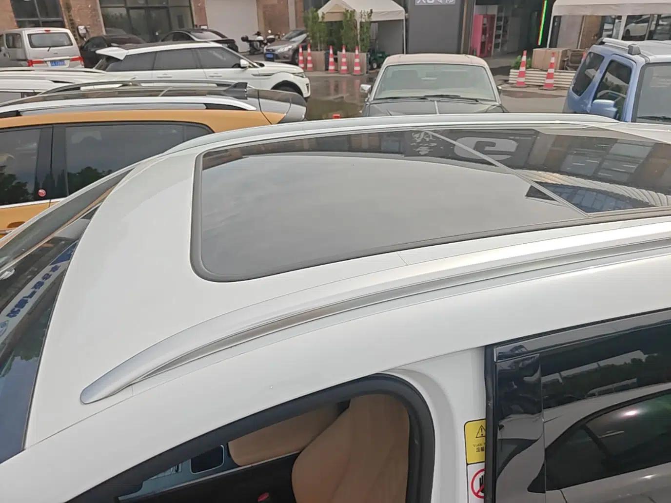 BYD Song L DM-i 2024 112 km Beyond Edition — миниатюра 11
