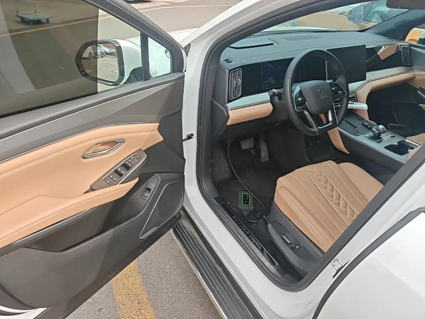 BYD Song L DM-i 2024 112 km Beyond Edition — миниатюра 19