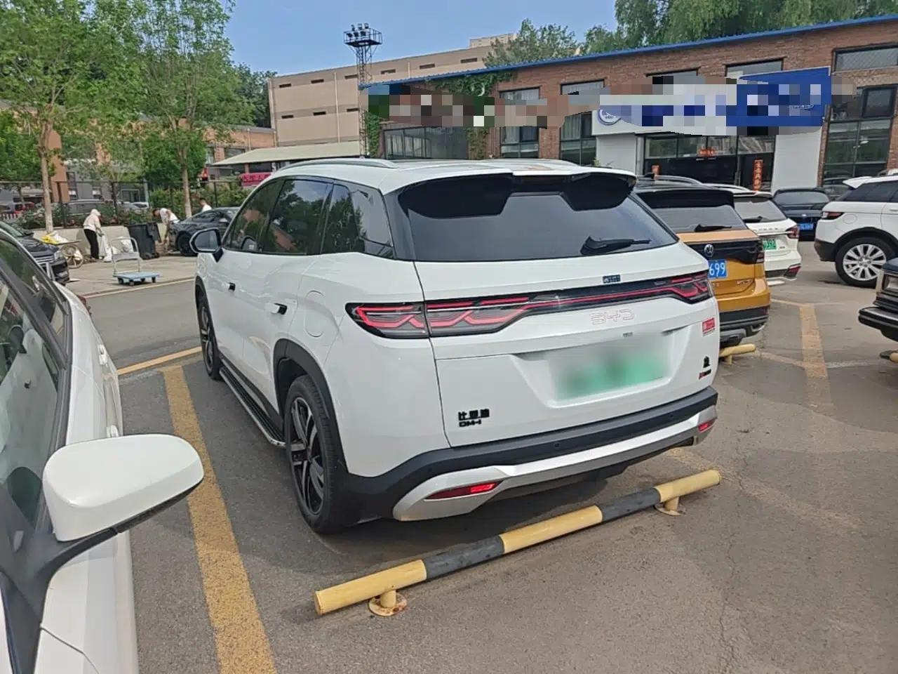BYD Song L DM-i 2024 112 km Beyond Edition — миниатюра 4