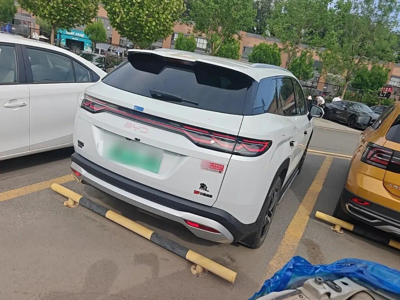 BYD Song L DM-i 2024 112 km Beyond Edition — миниатюра 6