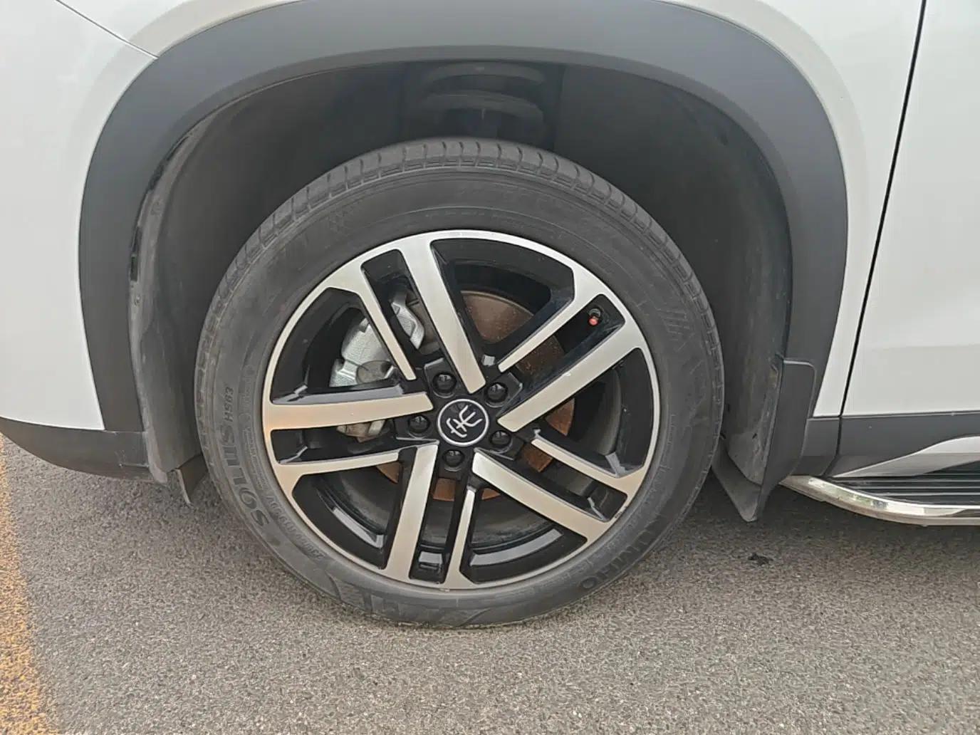 BYD Song L DM-i 2024 112 km Beyond Edition — миниатюра 8