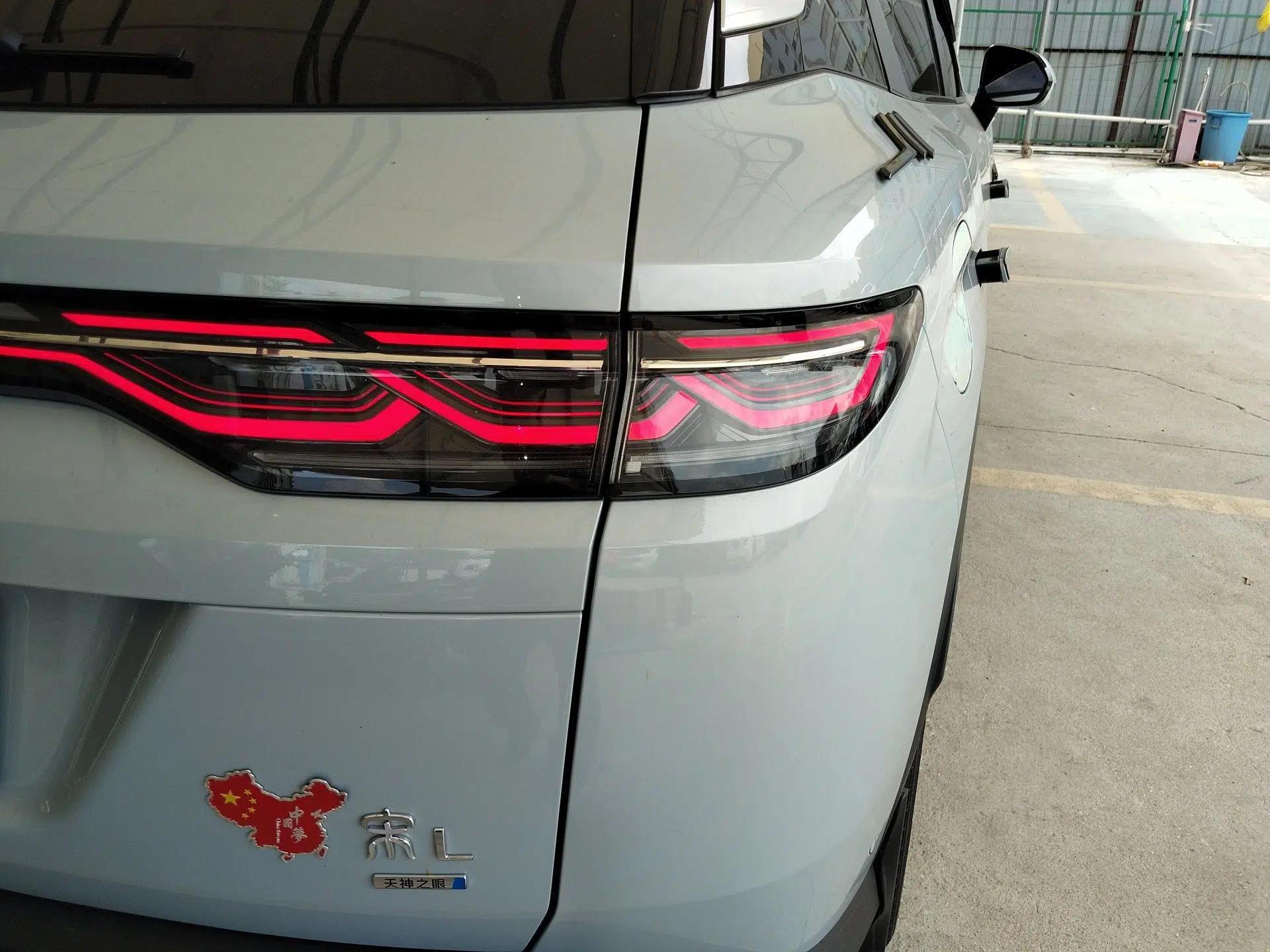 BYD Song L DM-i 2025 Intelligent Driving Version 112 km Leading Trim — миниатюра 7