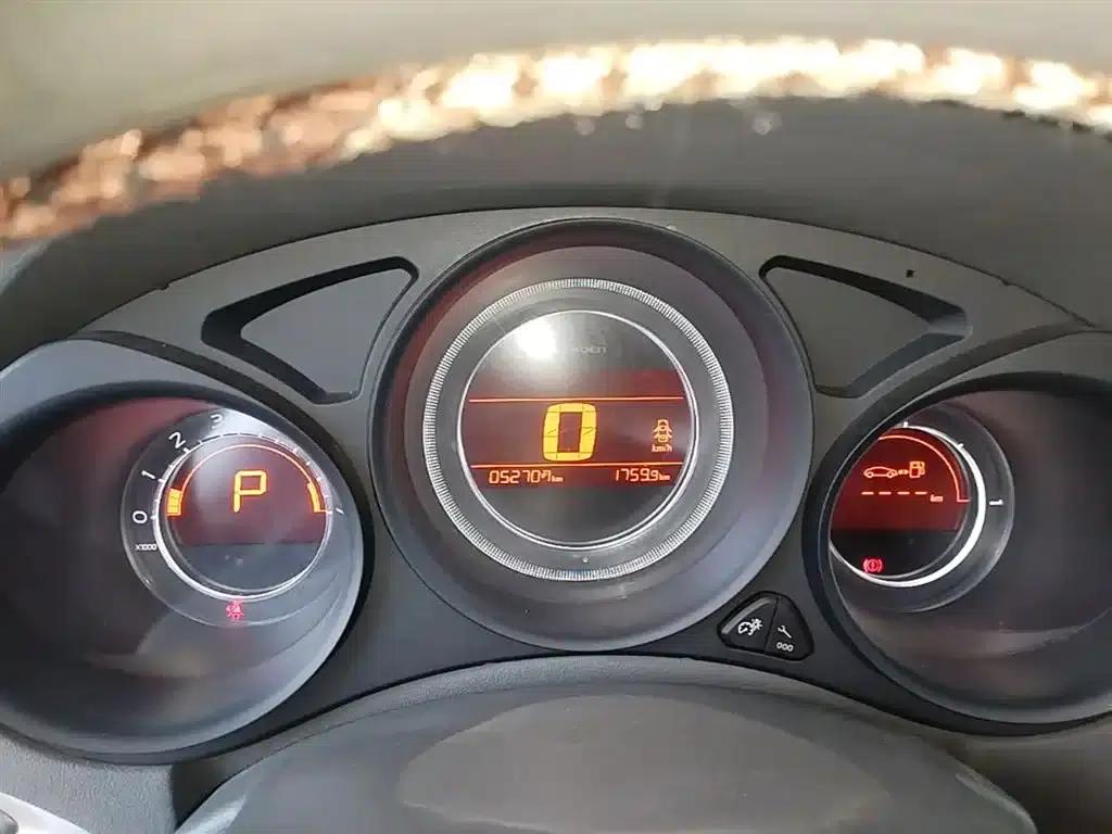 Citroën C4L 2015 1.8L Automatic Leading Edition — миниатюра 12