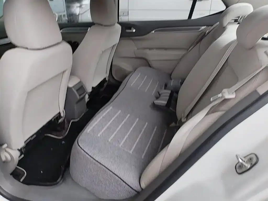 Citroën C4L 2015 1.8L Automatic Leading Edition — миниатюра 17