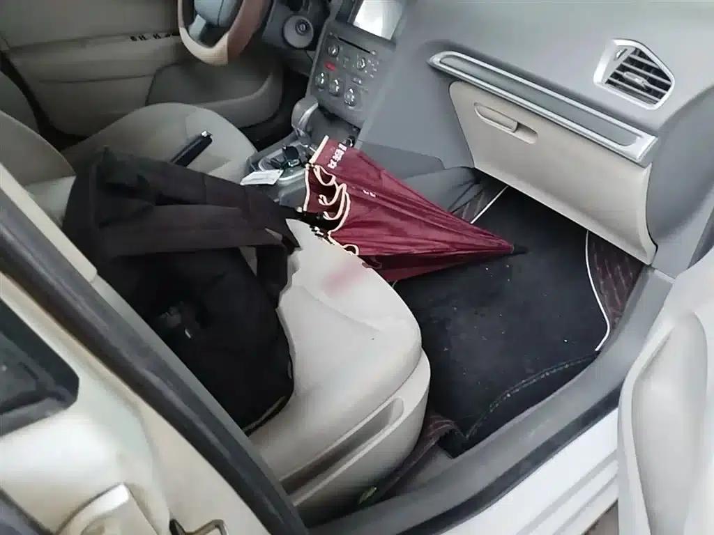 Citroën C4L 2015 1.8L Automatic Leading Edition — миниатюра 25
