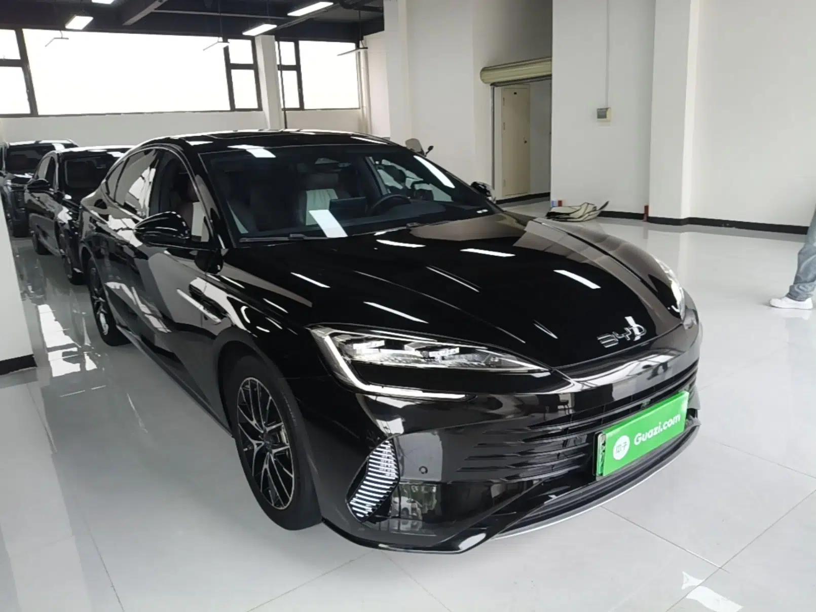 BYD Seal 2023 DM-i 1.5T 121km Flagship Model — миниатюра 3