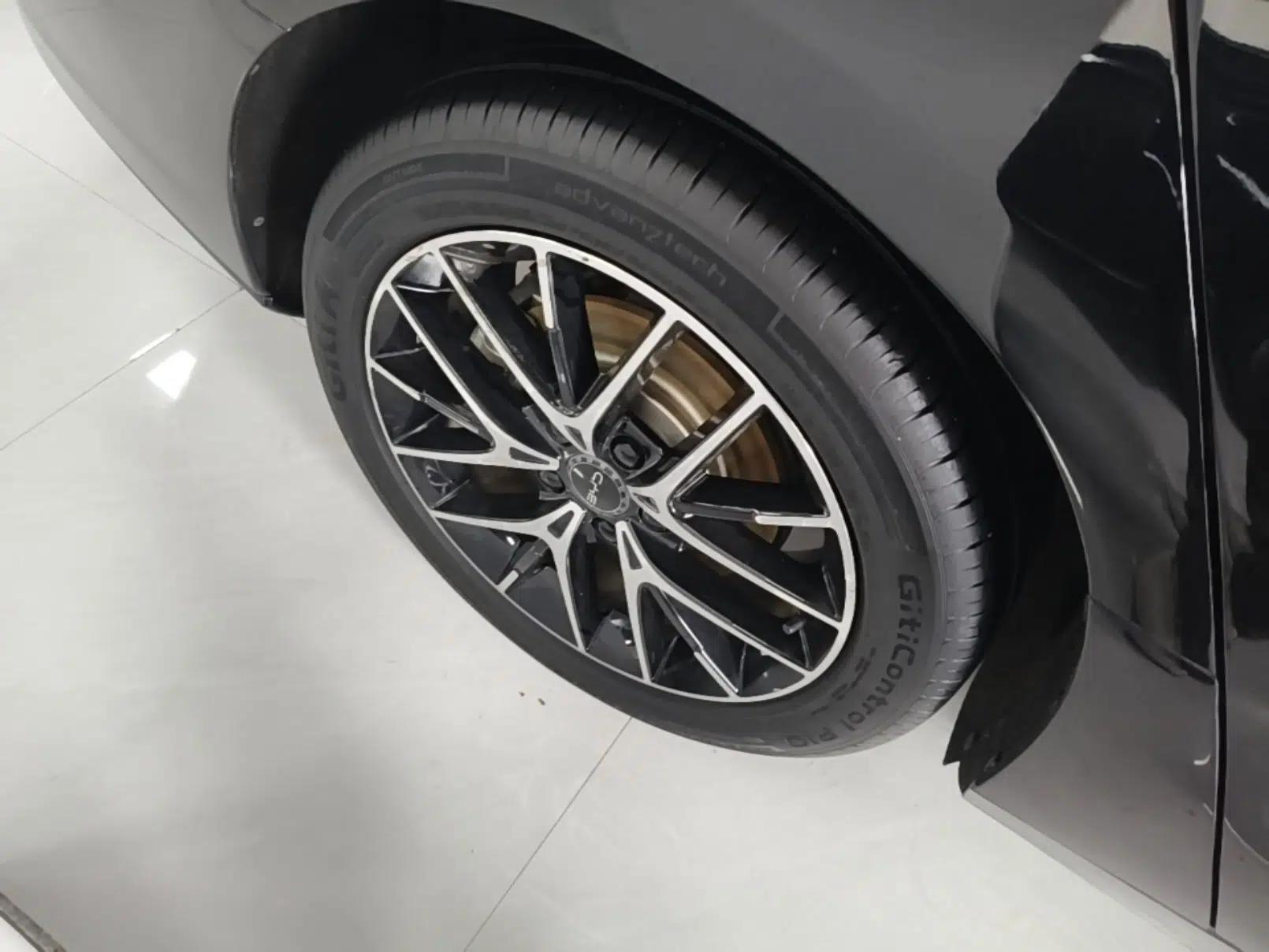 BYD Seal 2023 DM-i 1.5T 121km Flagship Model — миниатюра 10