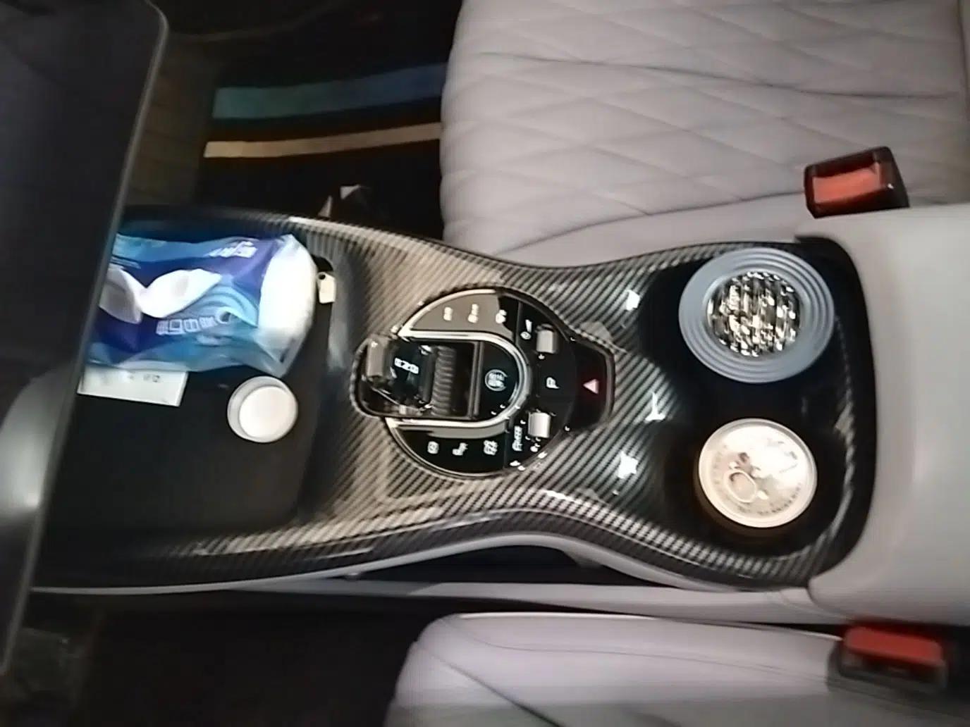 BYD Seal 2022 550 km Standard Range Rear-Wheel Drive Prestige Version — миниатюра 17