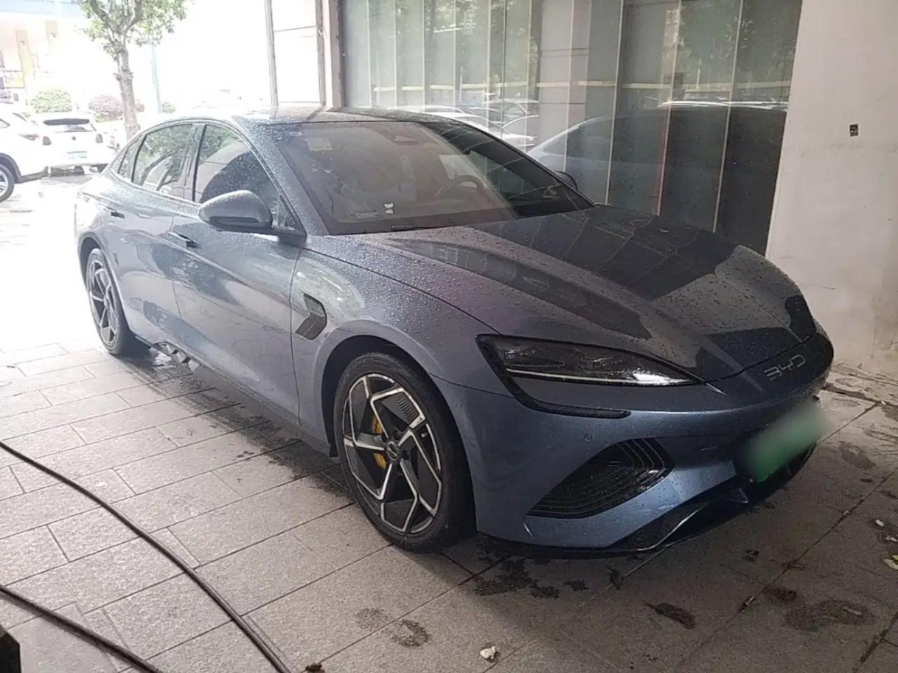 BYD Seal 2022 550 km Standard Range Rear-Wheel Drive Prestige Version — миниатюра 3
