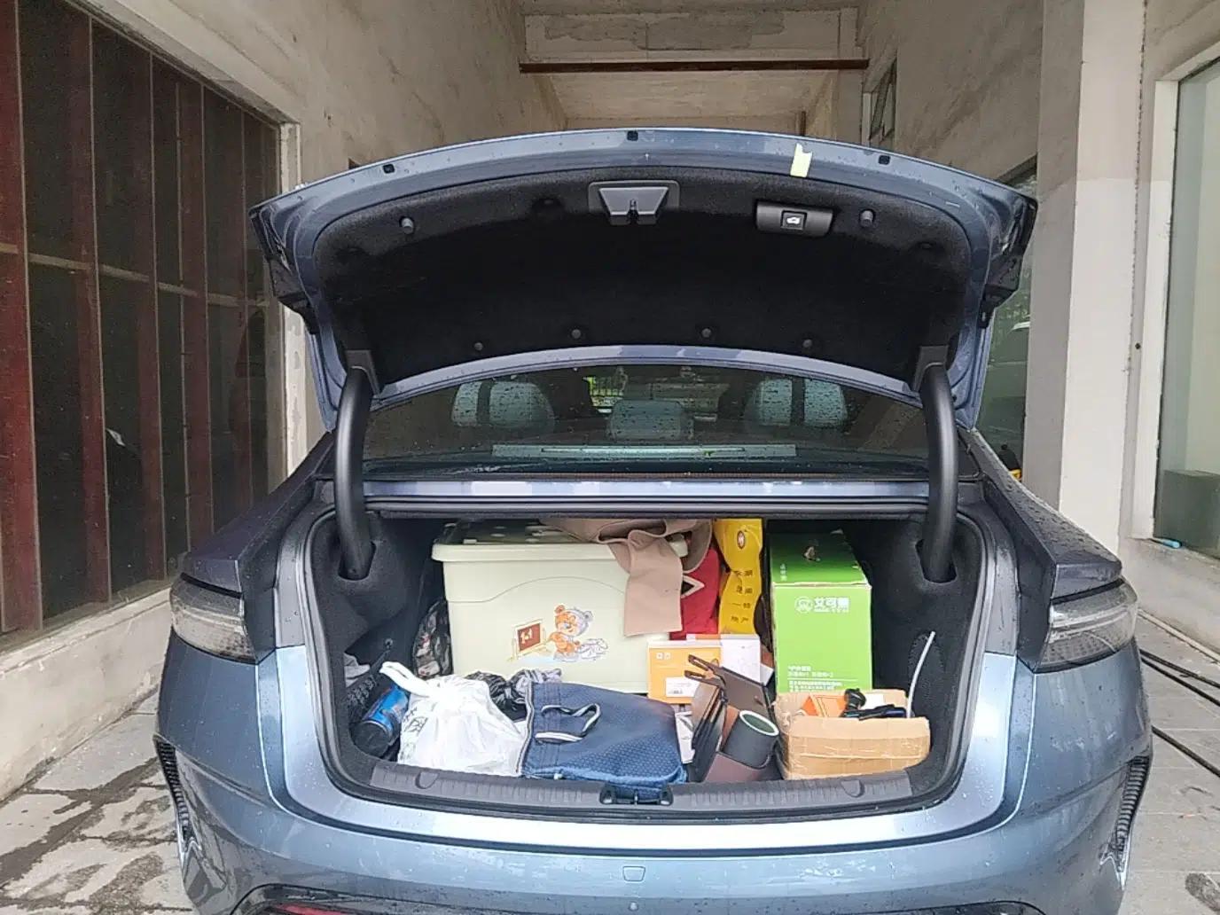 BYD Seal 2022 550 km Standard Range Rear-Wheel Drive Prestige Version — миниатюра 22