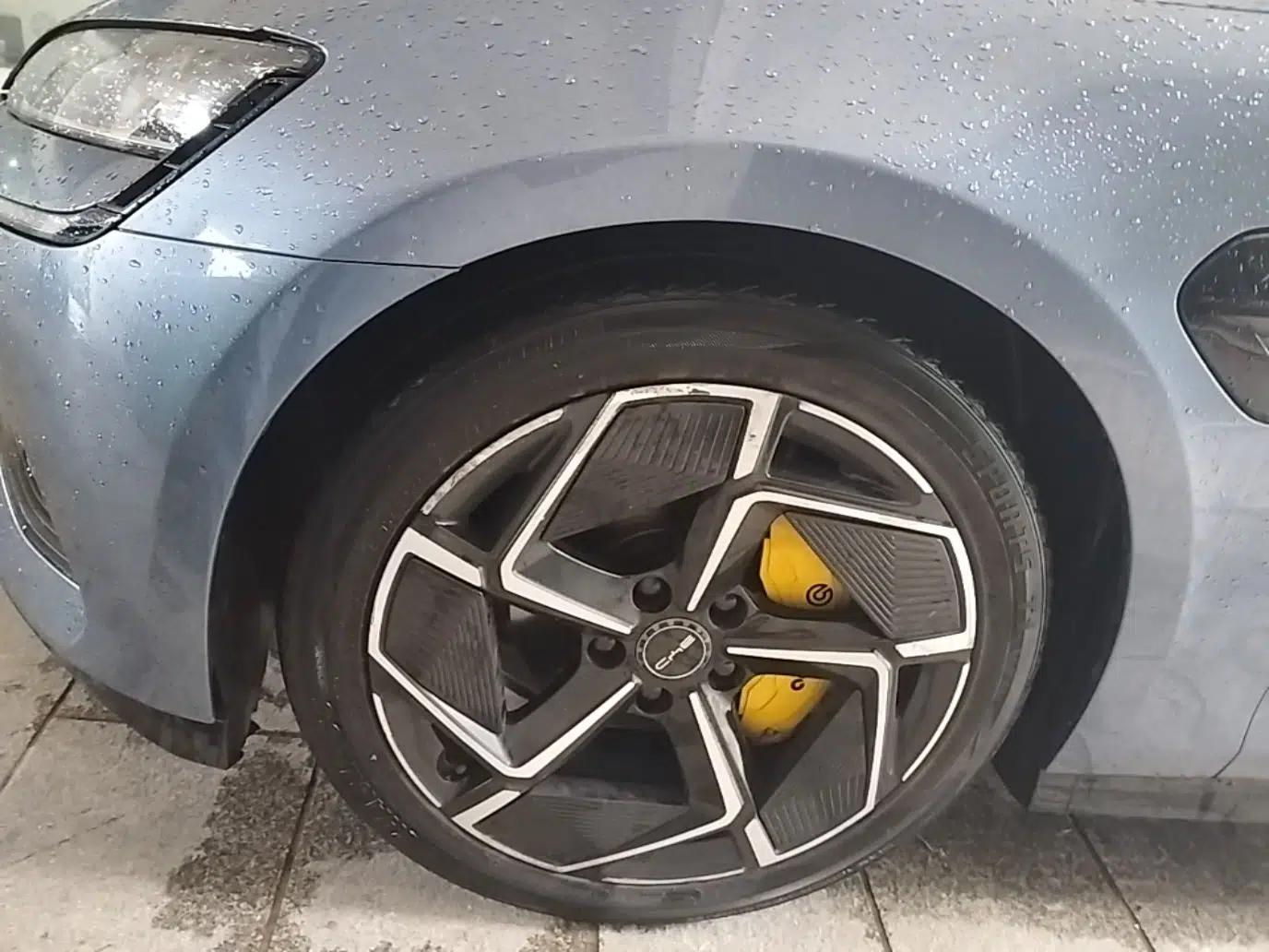 BYD Seal 2022 550 km Standard Range Rear-Wheel Drive Prestige Version — миниатюра 8