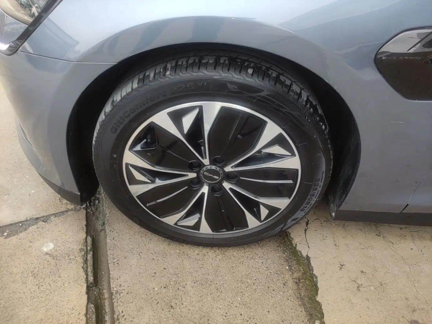 BYD Seal 2022 550 km Standard Range Rear-Wheel Drive Elite Version — миниатюра 9