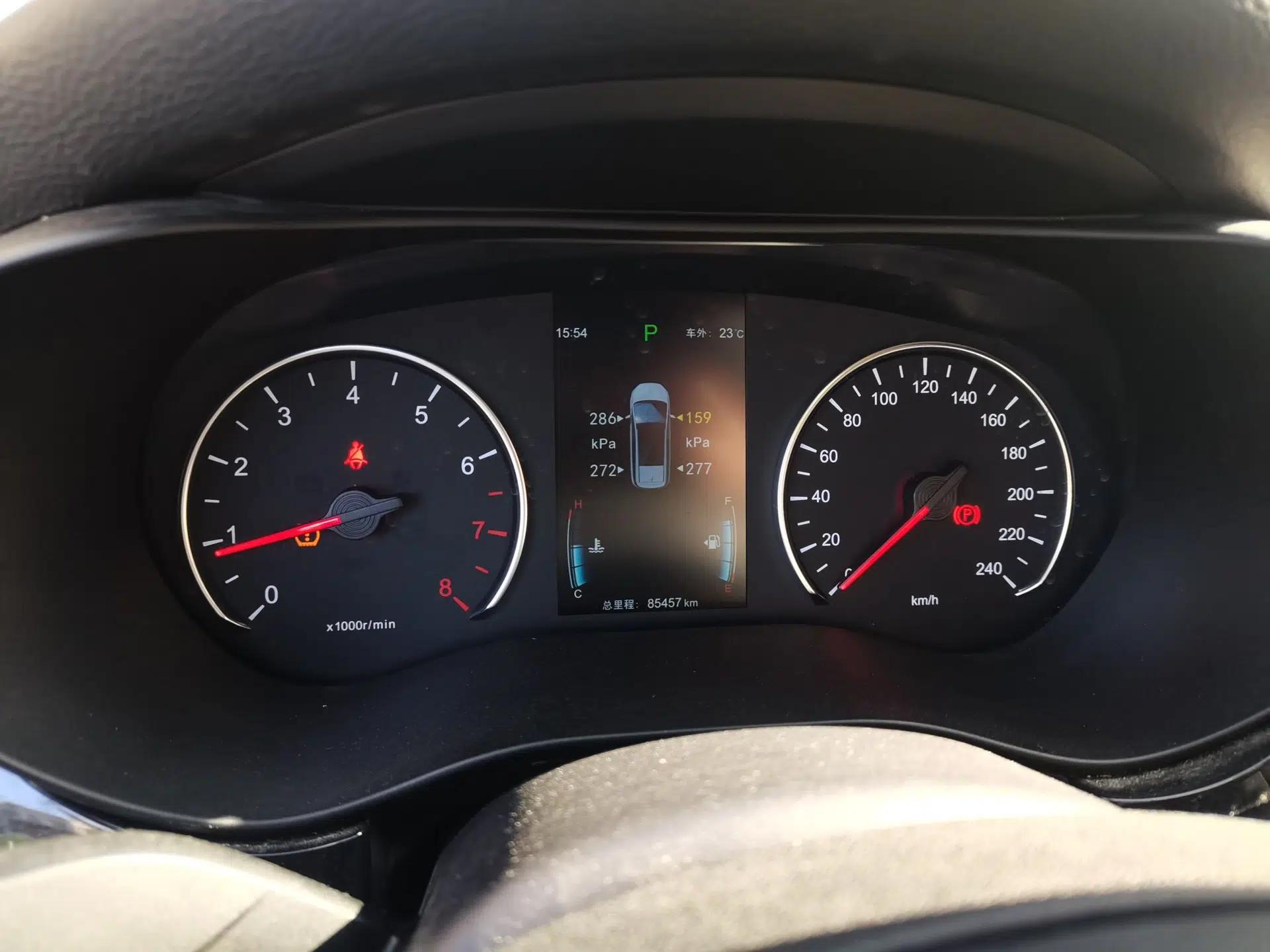 BYD Song MAX 2018 1.5T Automatic Smart Connect Elite Model with 6 Seats — миниатюра 12