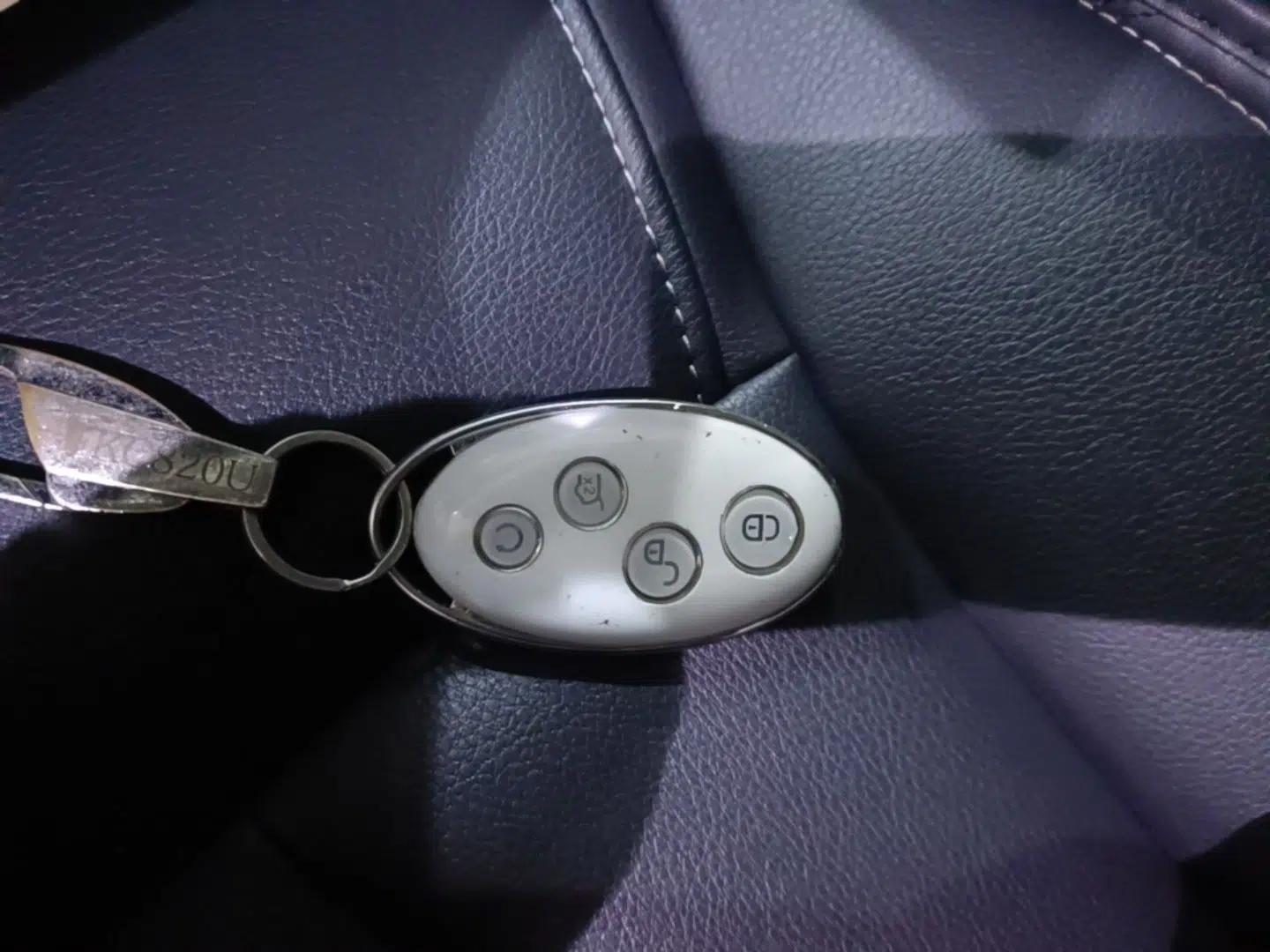 BYD Song MAX 2019 1.5T Automatic Smart Connect Ruiyi Sunroof Model 7 Seats China VI Standard — миниатюра 12