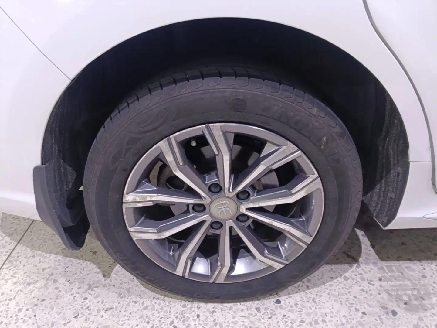 BYD Song MAX 2019 1.5T Automatic Smart Connect Ruiyi Sunroof Model 7 Seats China VI Standard — миниатюра 10
