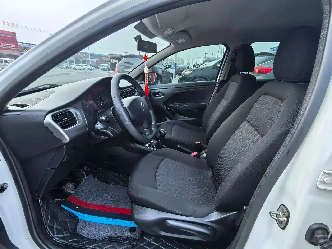 2016 Citroën Elysee 1.6L Manual Fashion Edition — миниатюра 6